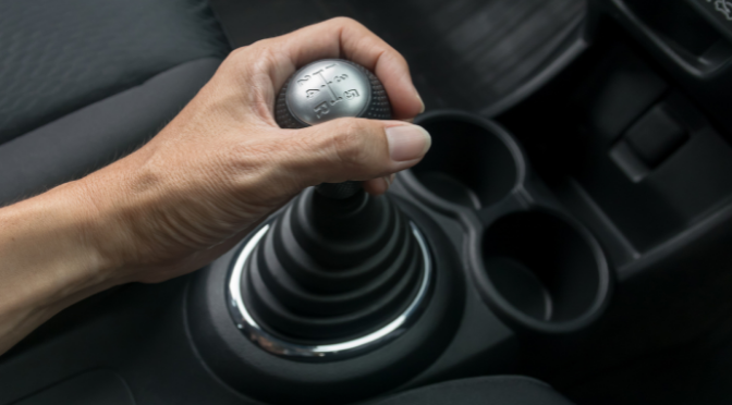 Automatic or Manual Transmission,which transmission should you opt for ?